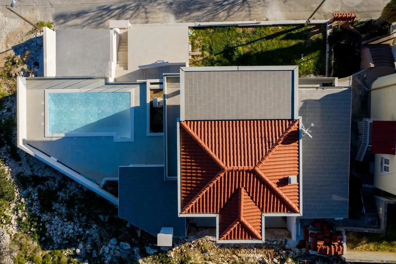 Lux Villa Core With Amazing View And Heated Pool Trogir