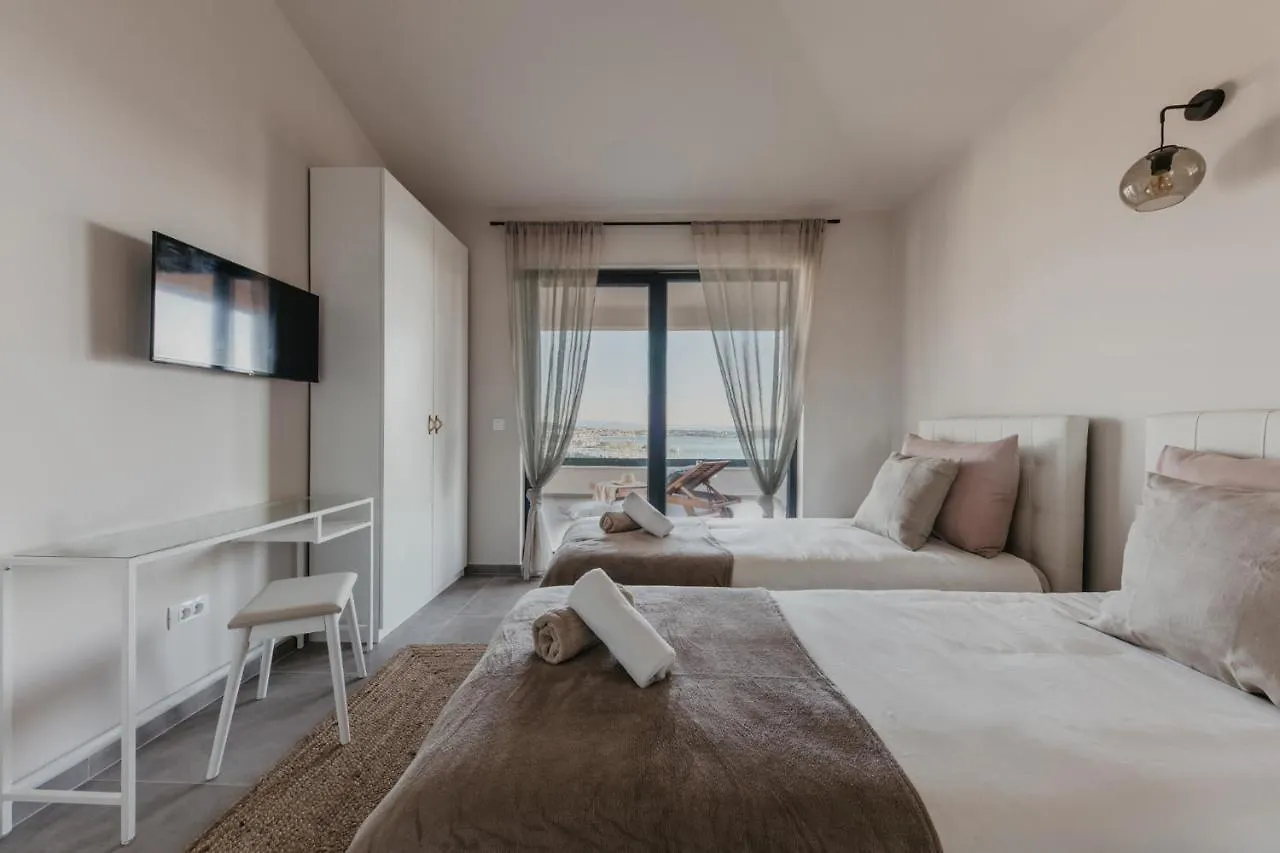 Lux Villa Core With Amazing View And Heated Pool Trogir