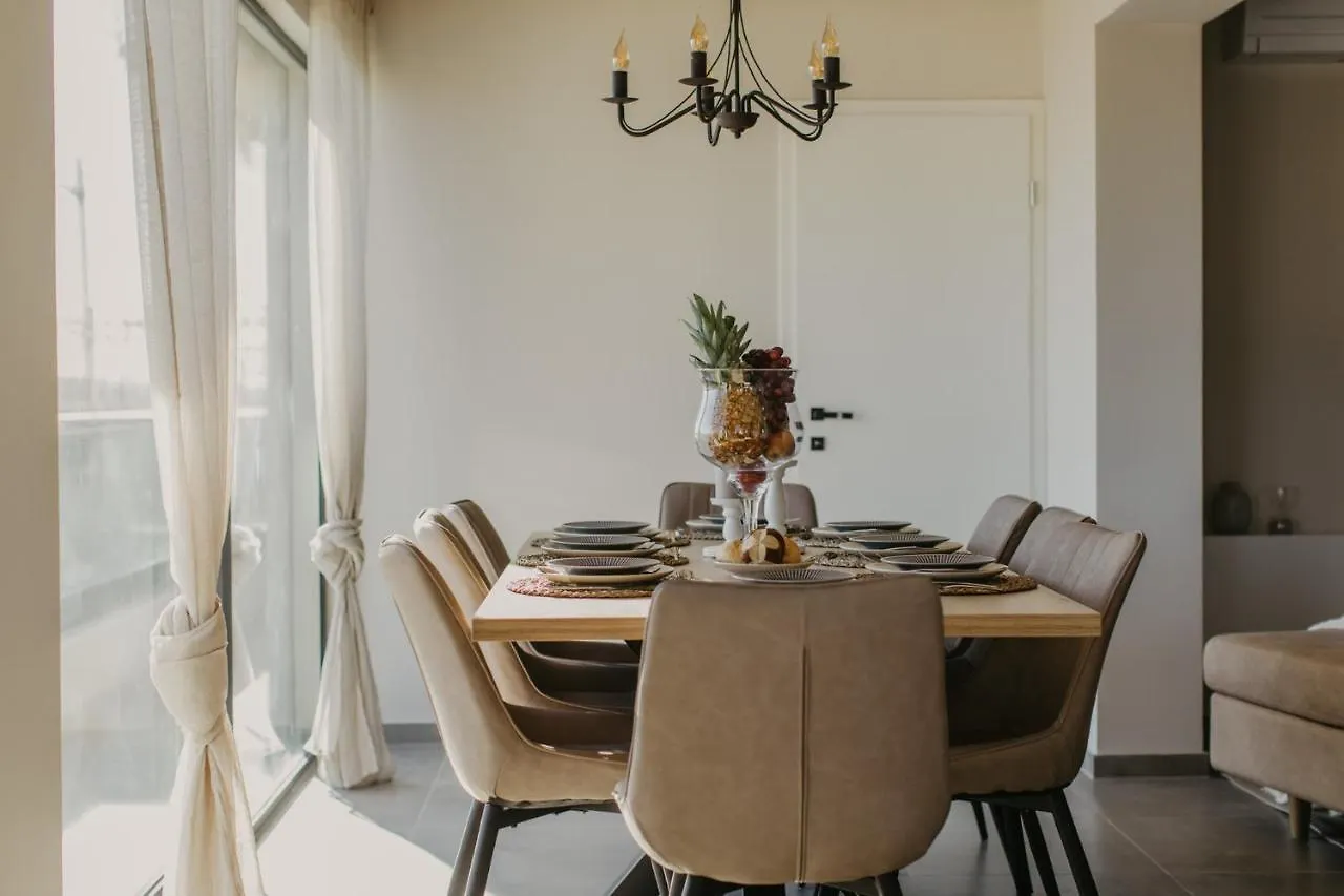 Lux Villa Core With Amazing View And Heated Pool Trogir