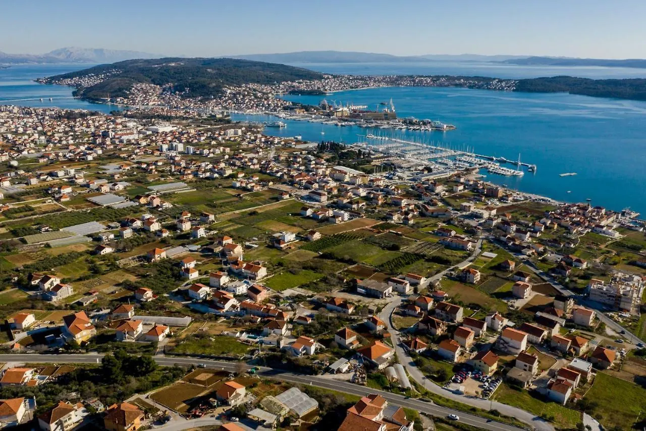Lux Villa Core With Amazing View And Heated Pool Trogir
