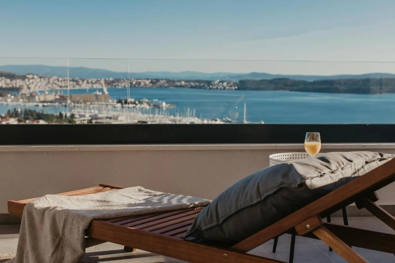 Lux Villa Core With Amazing View And Heated Pool Trogir