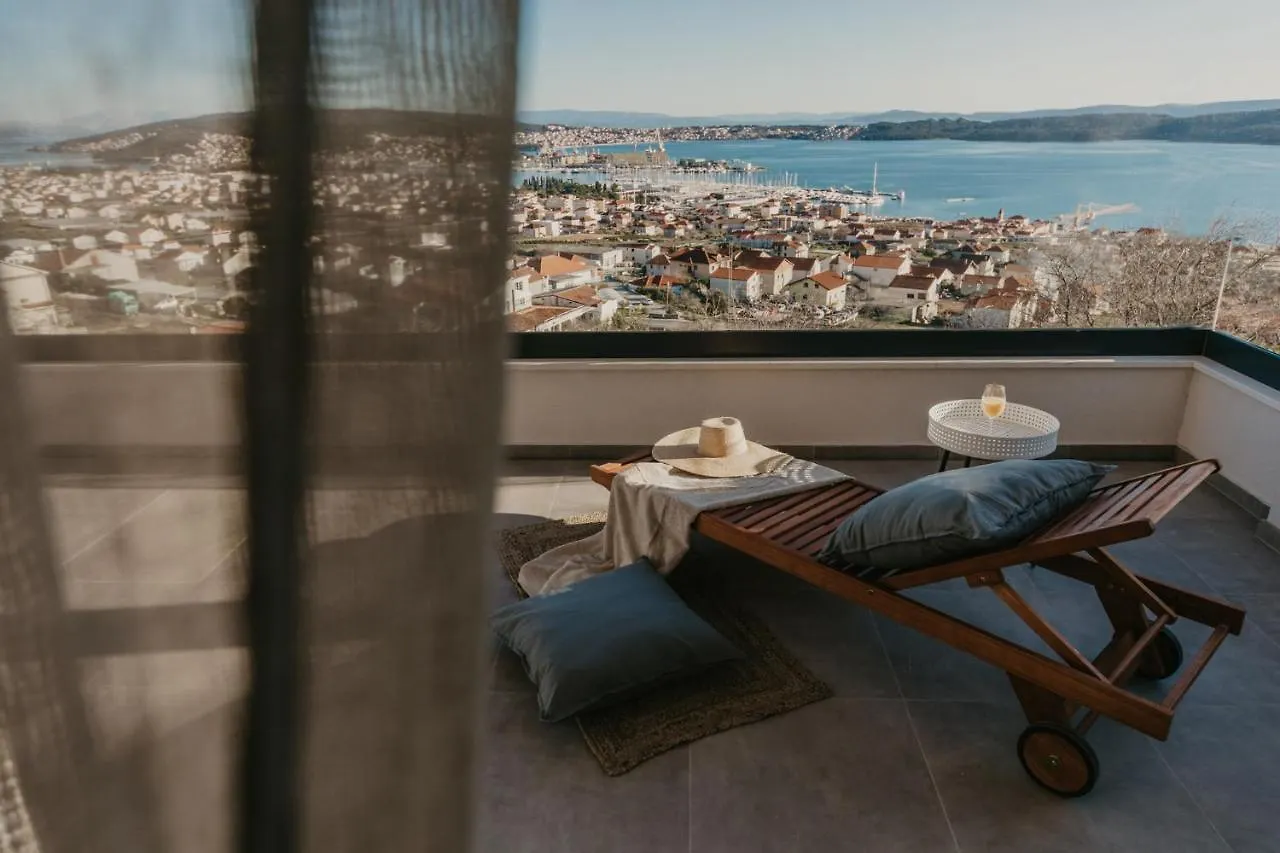 Lux Villa Core With Amazing View And Heated Pool Trogir
