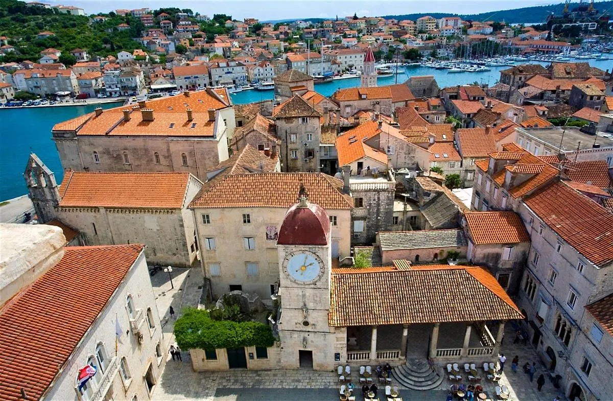 Lux Villa Core With Amazing View And Heated Pool Trogir Croatia